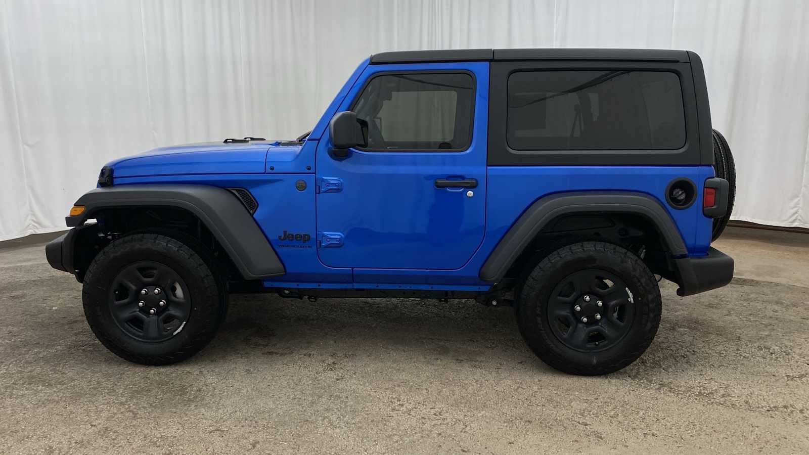 2024 Jeep Wrangler Sport 28