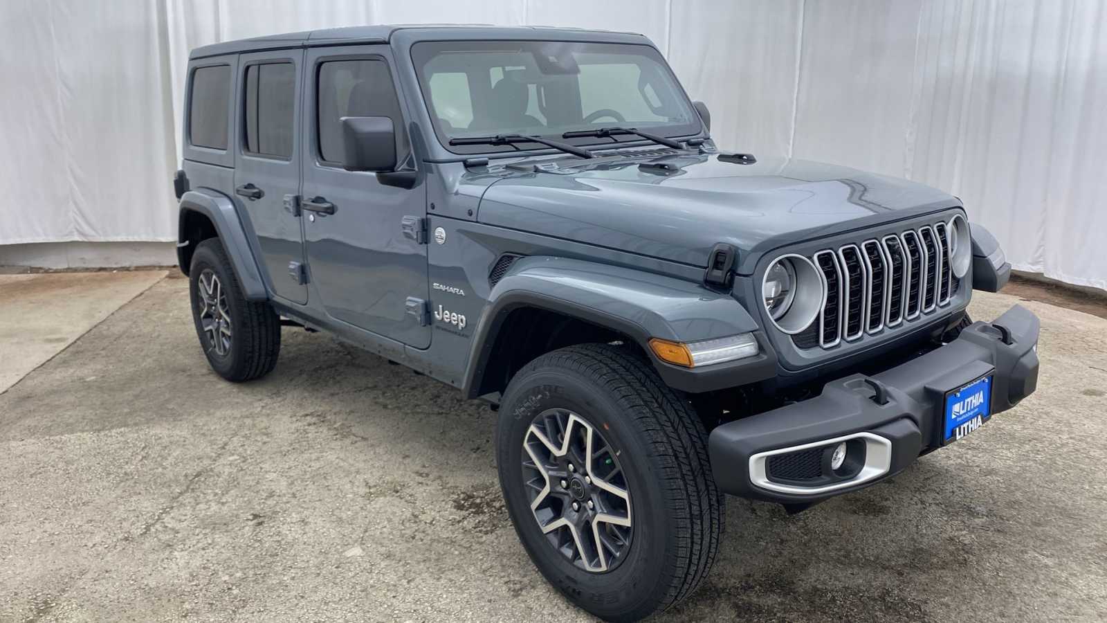 2024 Jeep Wrangler Sahara 38