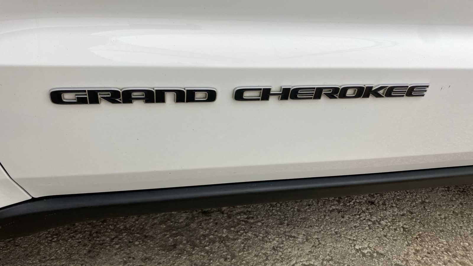 2020 Jeep Grand Cherokee Laredo 20