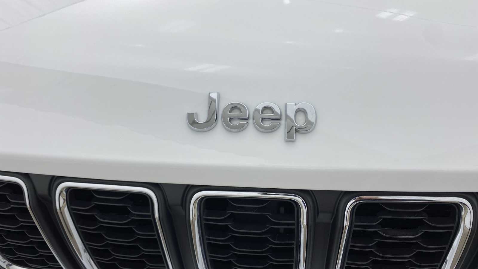 2023 Jeep Grand Cherokee Laredo 37