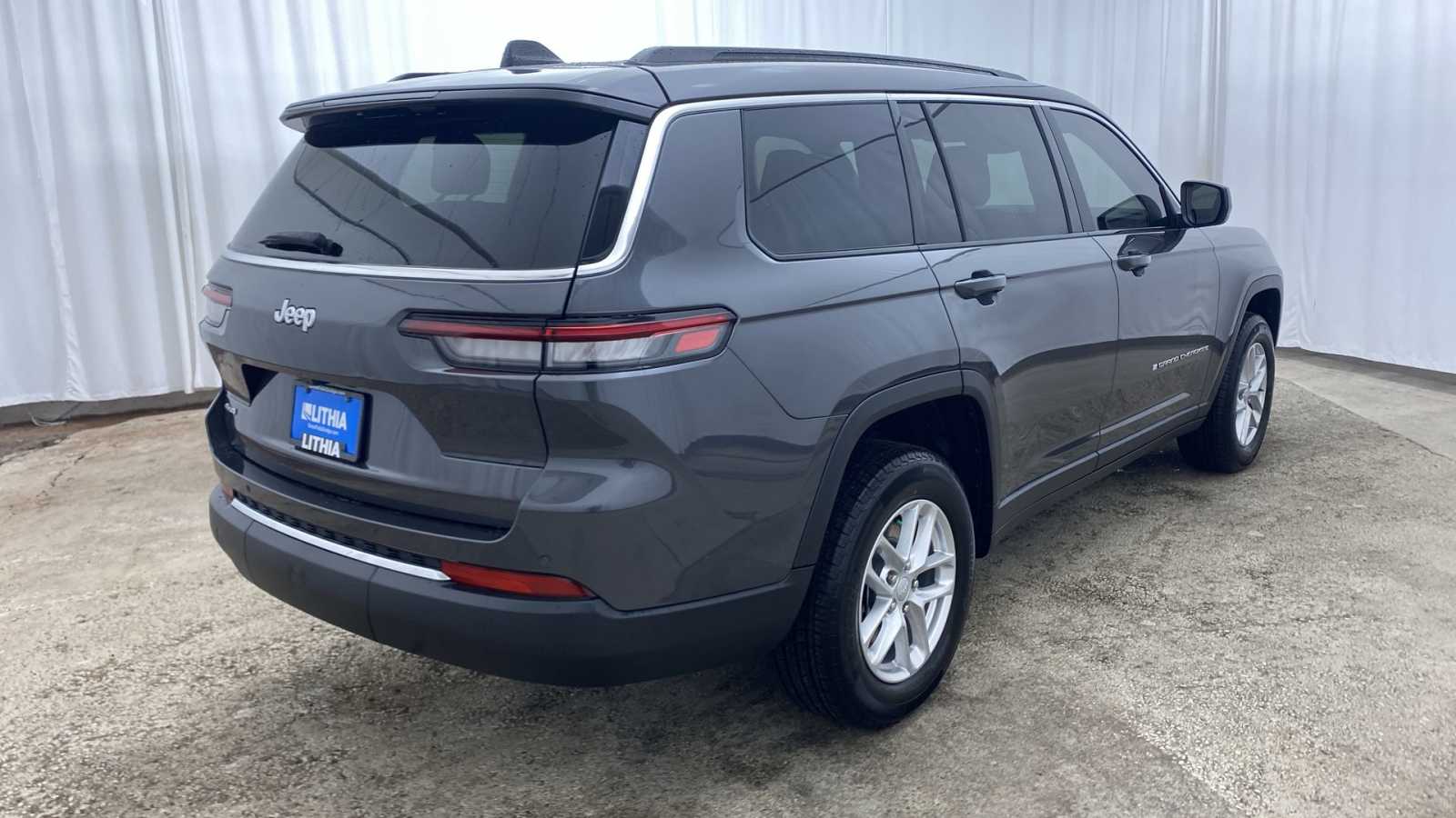 2024 Jeep Grand Cherokee L Laredo 34