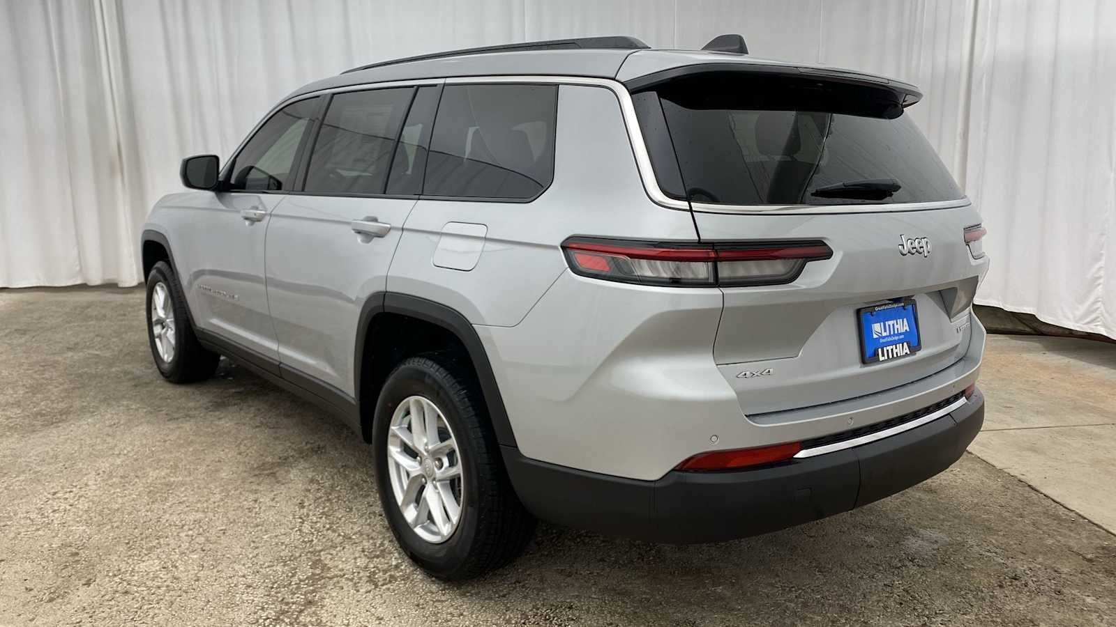 2024 Jeep Grand Cherokee L Laredo X 34