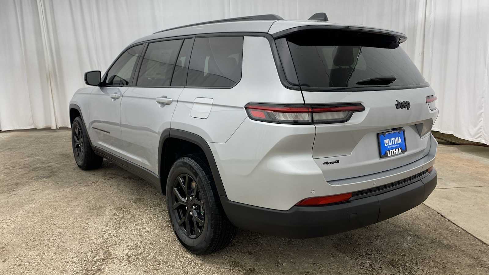 2024 Jeep Grand Cherokee L Altitude X 33