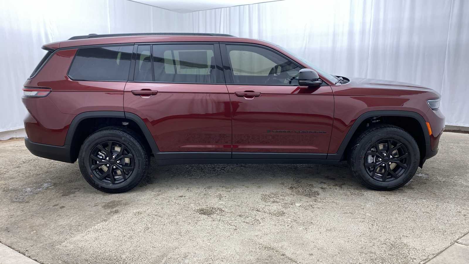 2024 Jeep Grand Cherokee L Altitude X 36