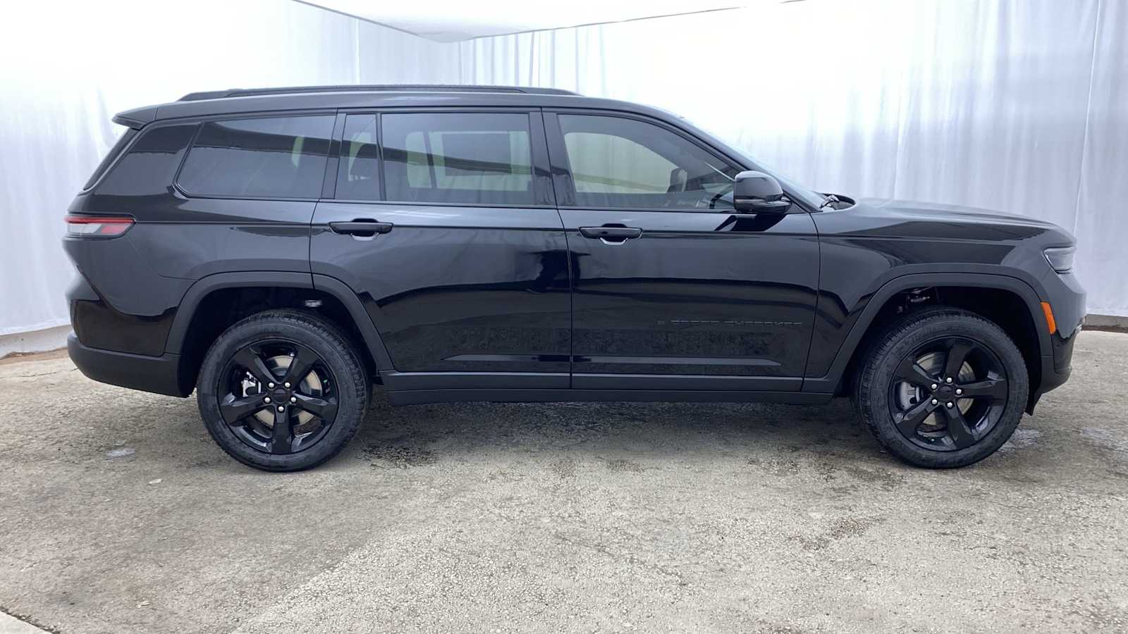 2024 Jeep Grand Cherokee L Limited 40