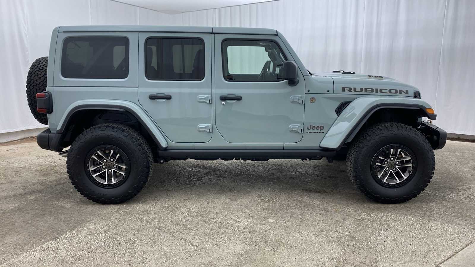 2024 Jeep Wrangler Rubicon 392 38