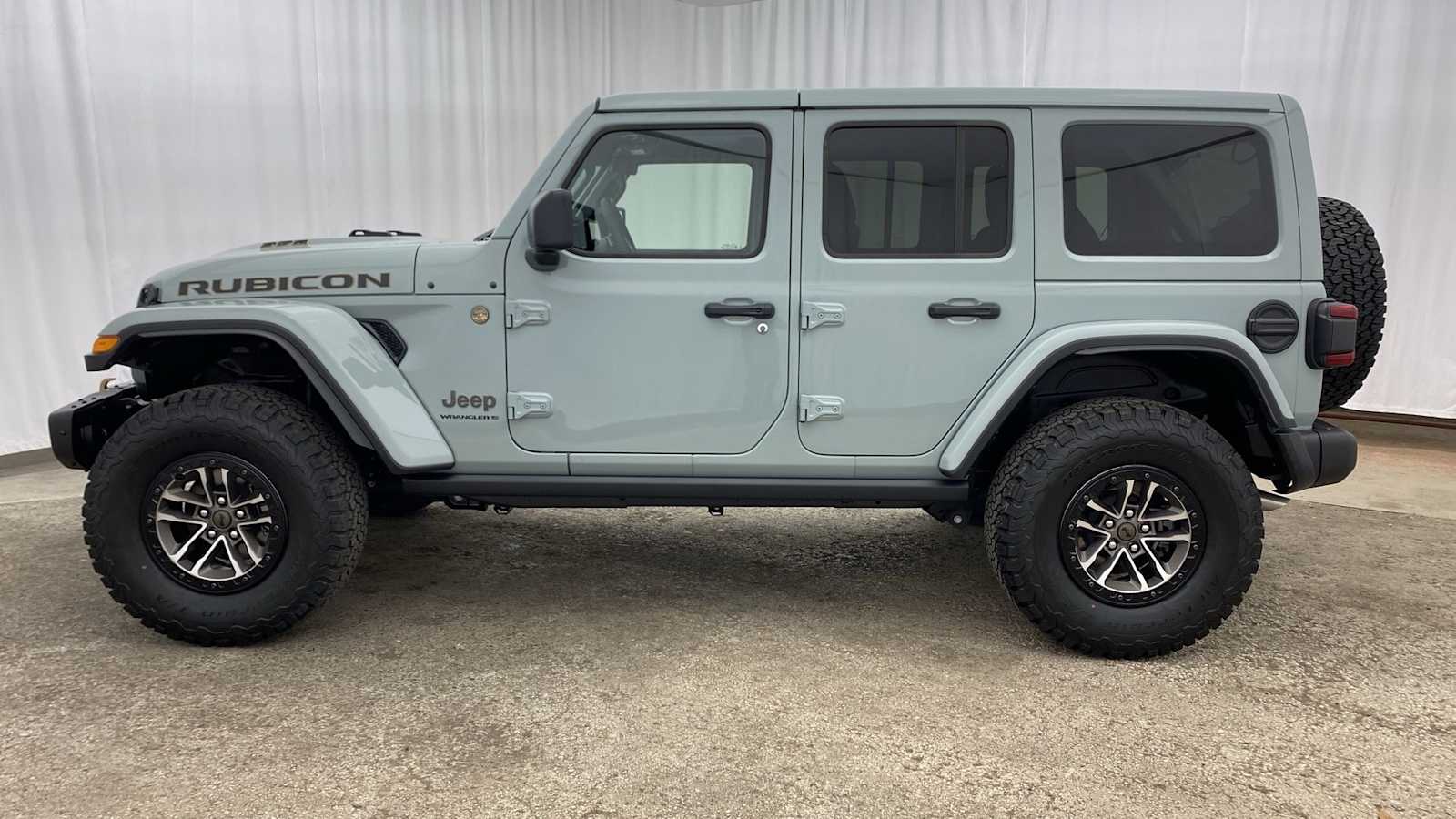 2024 Jeep Wrangler Rubicon 392 34