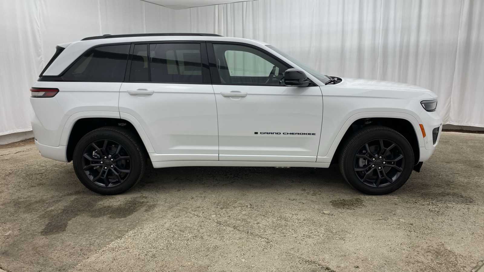 2024 Jeep Grand Cherokee 4xe Anniversary Edition 38