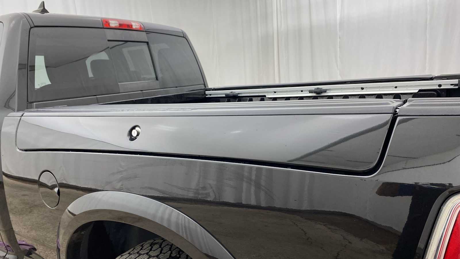 2015 Ram 1500 Laramie 4WD Crew Cab 149 26