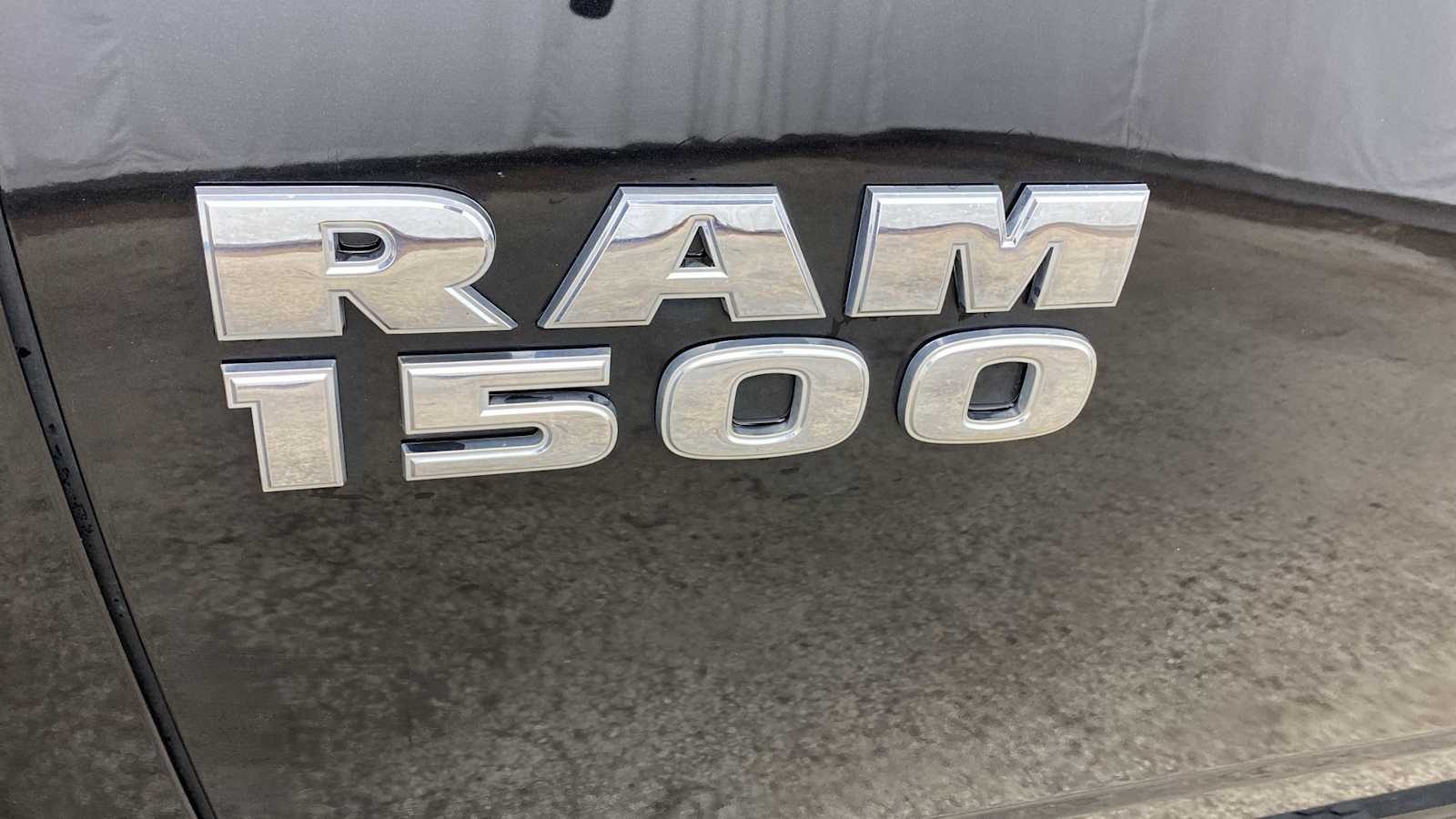 2015 Ram 1500 Laramie 4WD Crew Cab 149 40