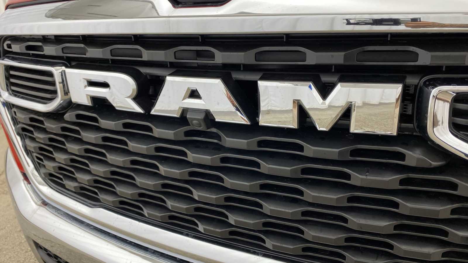 2025 Ram 1500 Big Horn 4x4 Quad Cab 64 Box 37