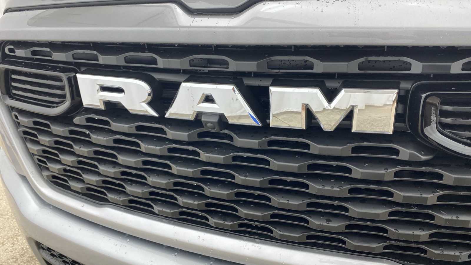 2025 Ram 1500 Big Horn 4x4 Crew Cab 57 Box 37