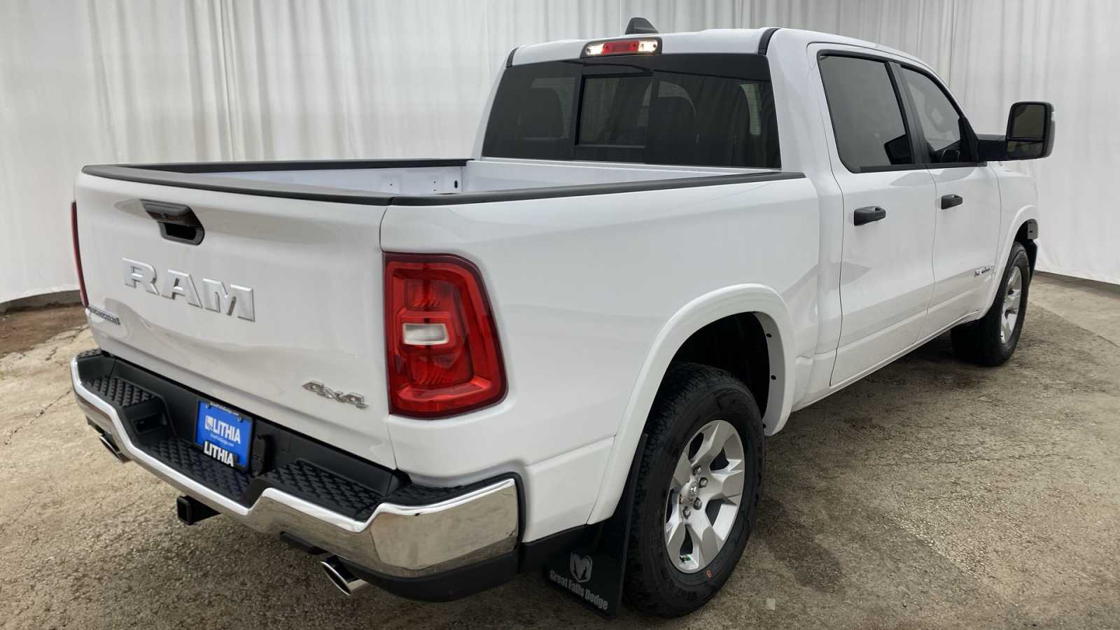 2025 Ram 1500 Big Horn 4x4 Crew Cab 57 Box 32