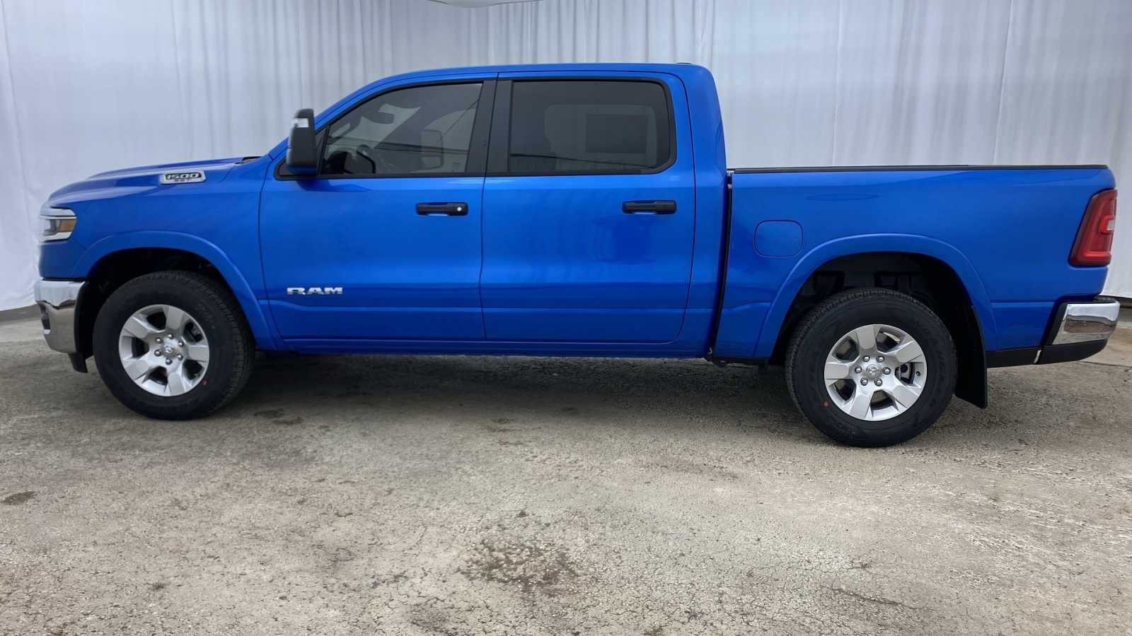 2025 Ram 1500 Big Horn 4x4 Crew Cab 57 Box 29