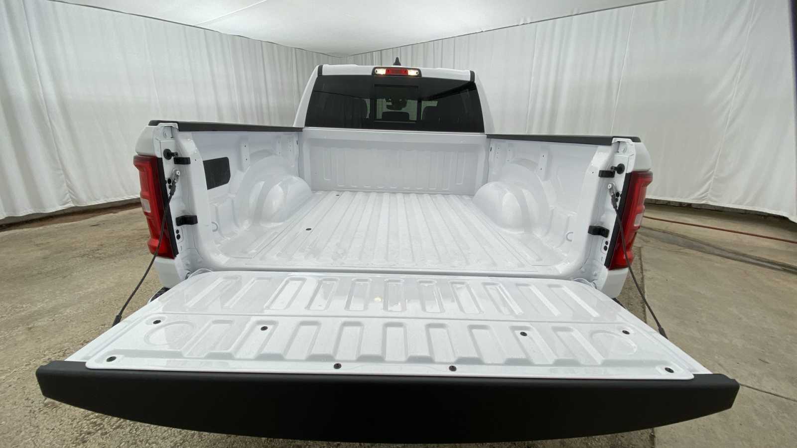 2025 Ram 1500 Laramie 4x4 Crew Cab 57 Box 29