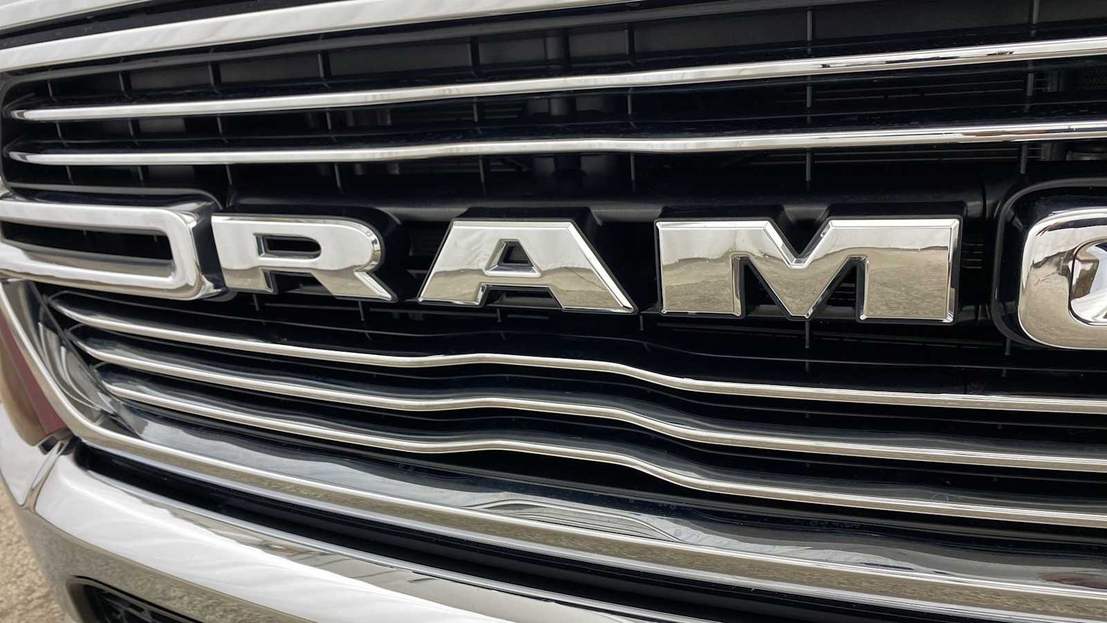 2020 Ram 1500 Laramie 4x4 Crew Cab 57 Box 39