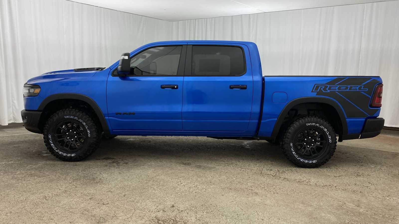 2025 Ram 1500 Rebel 4x4 Crew Cab 57 Box 32