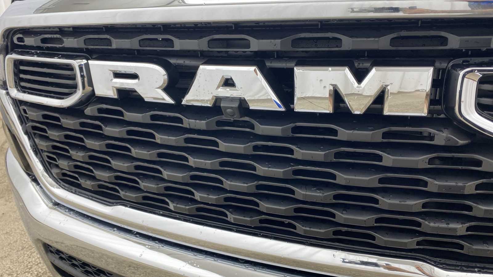 2025 Ram 1500 Big Horn 4x4 Crew Cab 64 Box 37