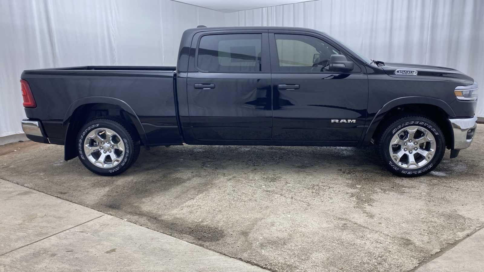 2025 Ram 1500 Big Horn 4x4 Crew Cab 64 Box 33