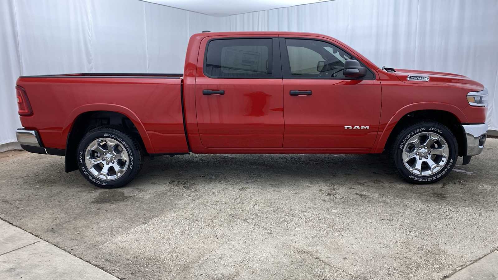 2025 Ram 1500 Big Horn 4x4 Crew Cab 64 Box 33