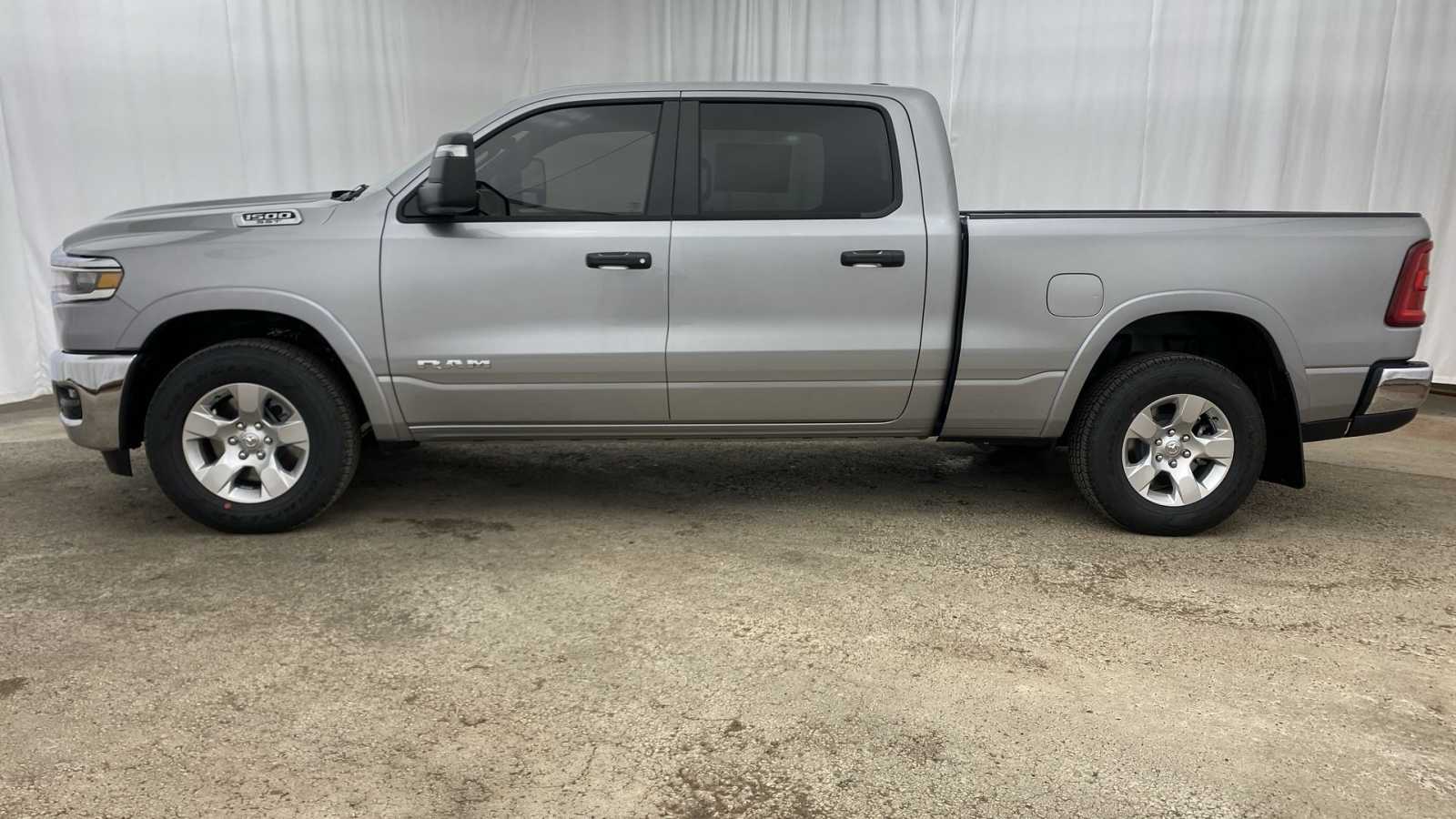 2025 Ram 1500 Big Horn 4x4 Crew Cab 64 Box 29