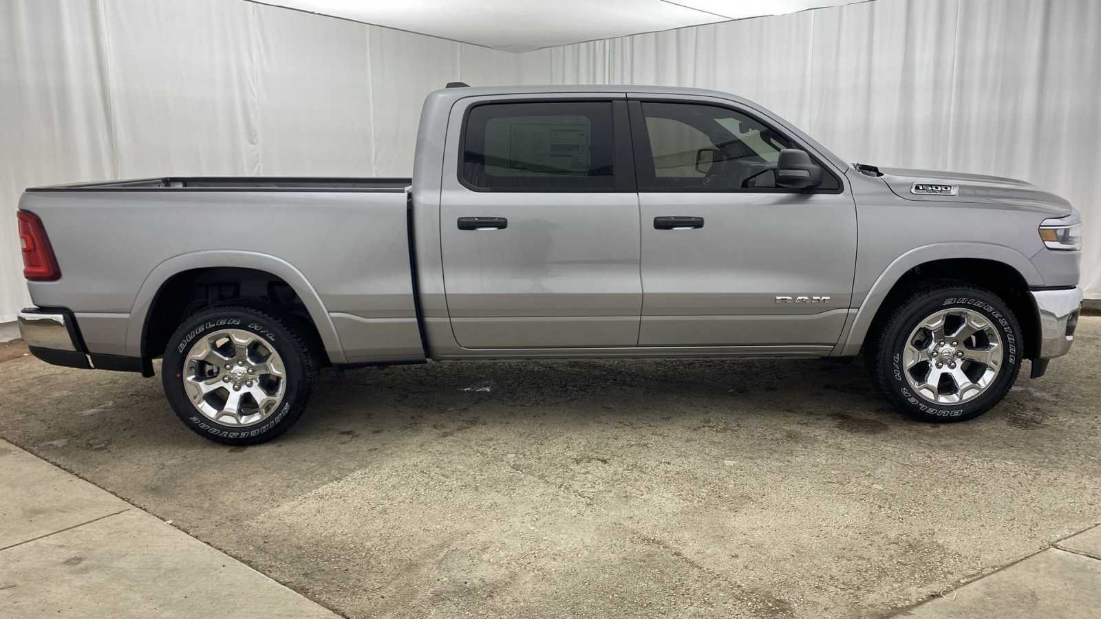 2025 Ram 1500 Big Horn 4x4 Crew Cab 64 Box 32