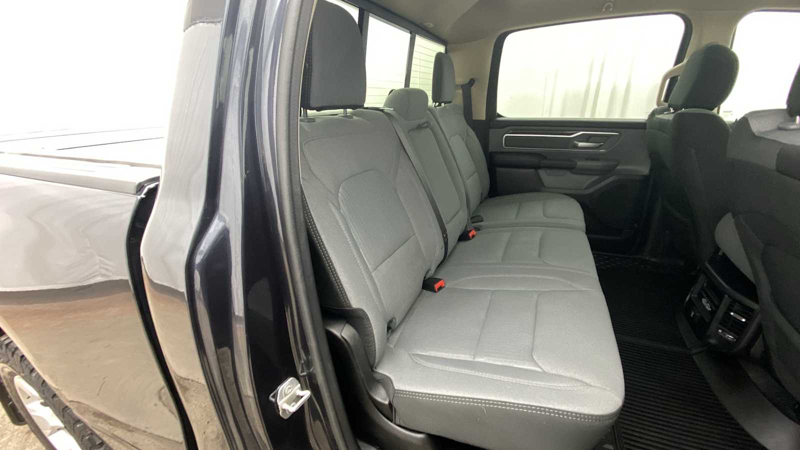 2020 Ram 1500 Big Horn 4x4 Crew Cab 64 Box 9