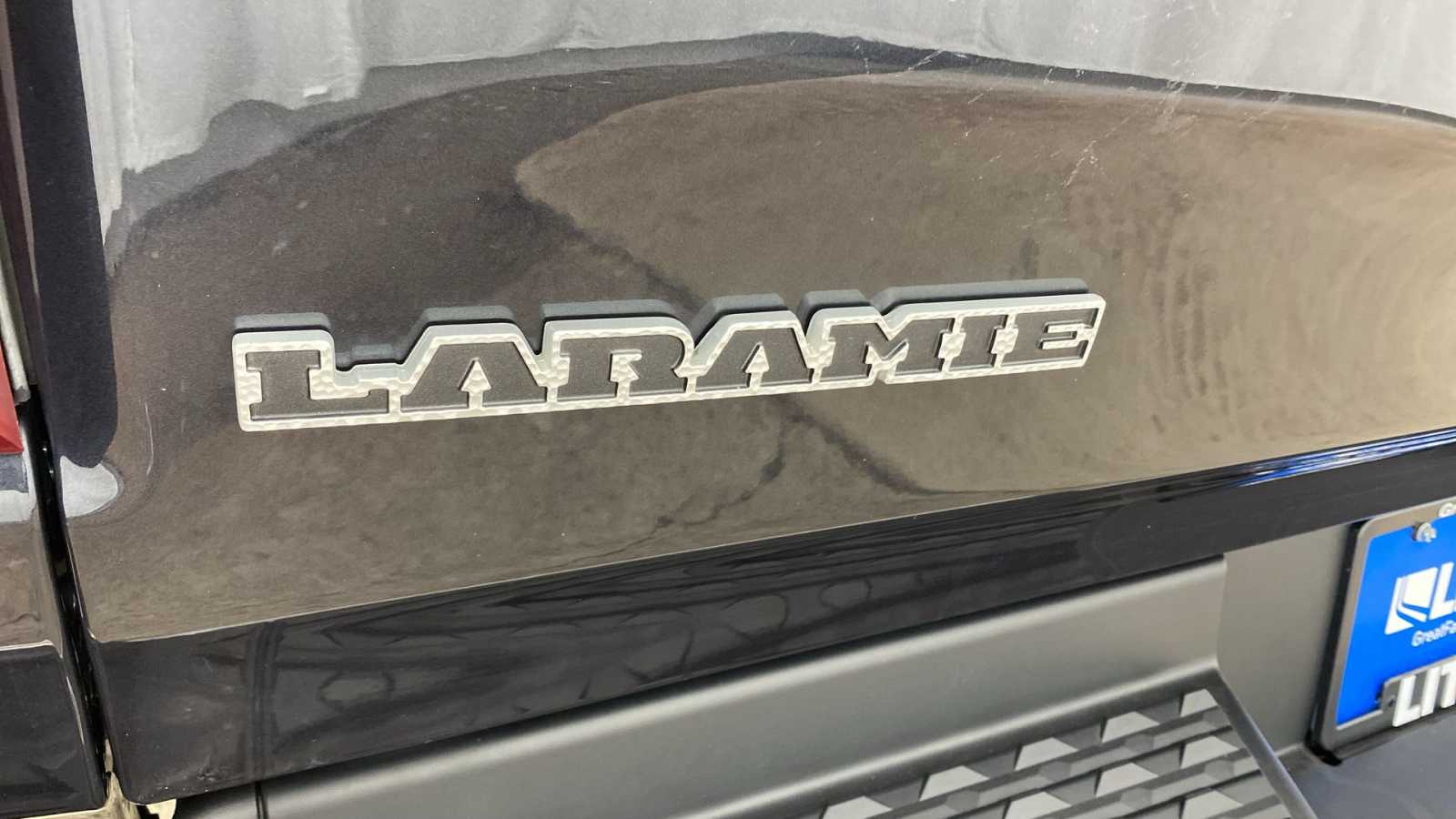 2020 Ram 1500 Laramie 4x4 Crew Cab 64 Box 23