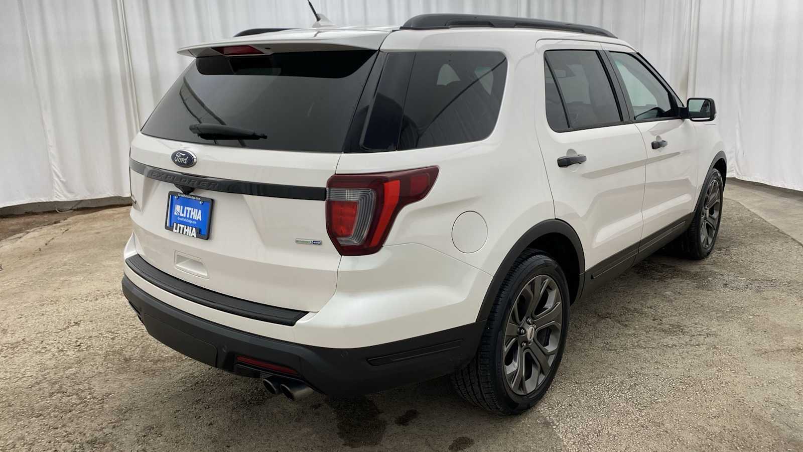 2018 Ford Explorer Sport 39