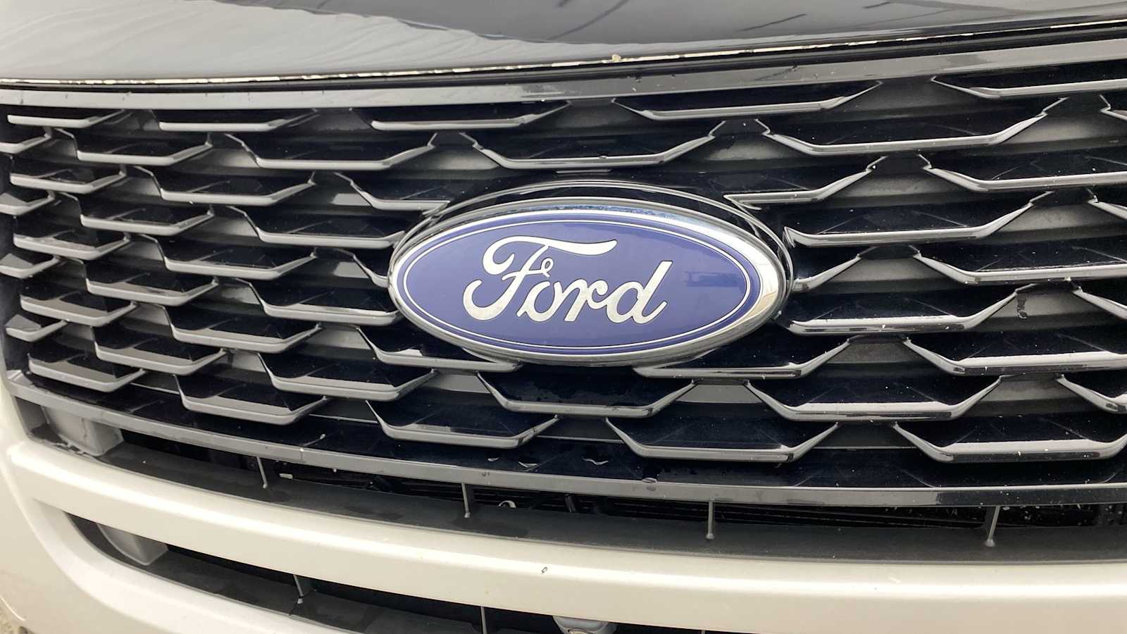 2018 Ford Explorer Sport 44