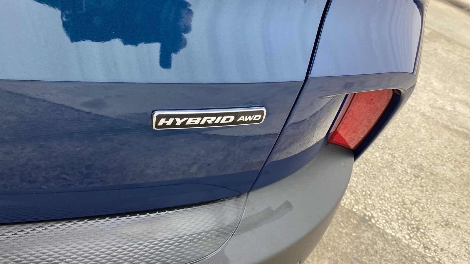 2020 Ford Escape Titanium Hybrid 29
