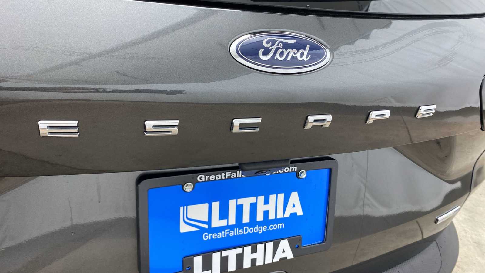 2020 Ford Escape Titanium 42