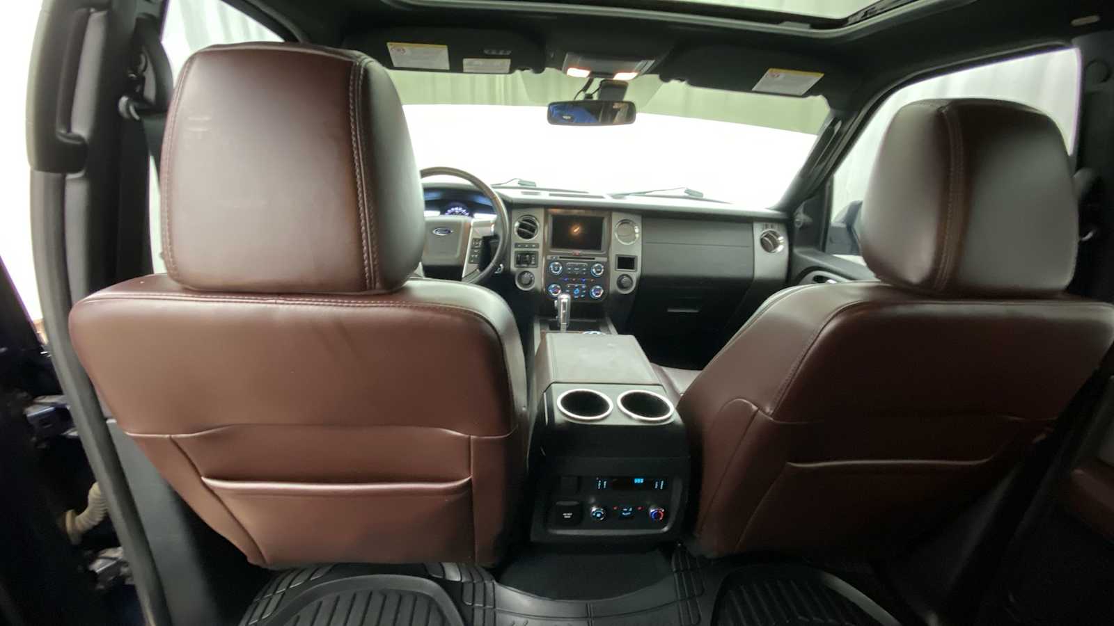 2016 Ford Expedition EL Platinum 8