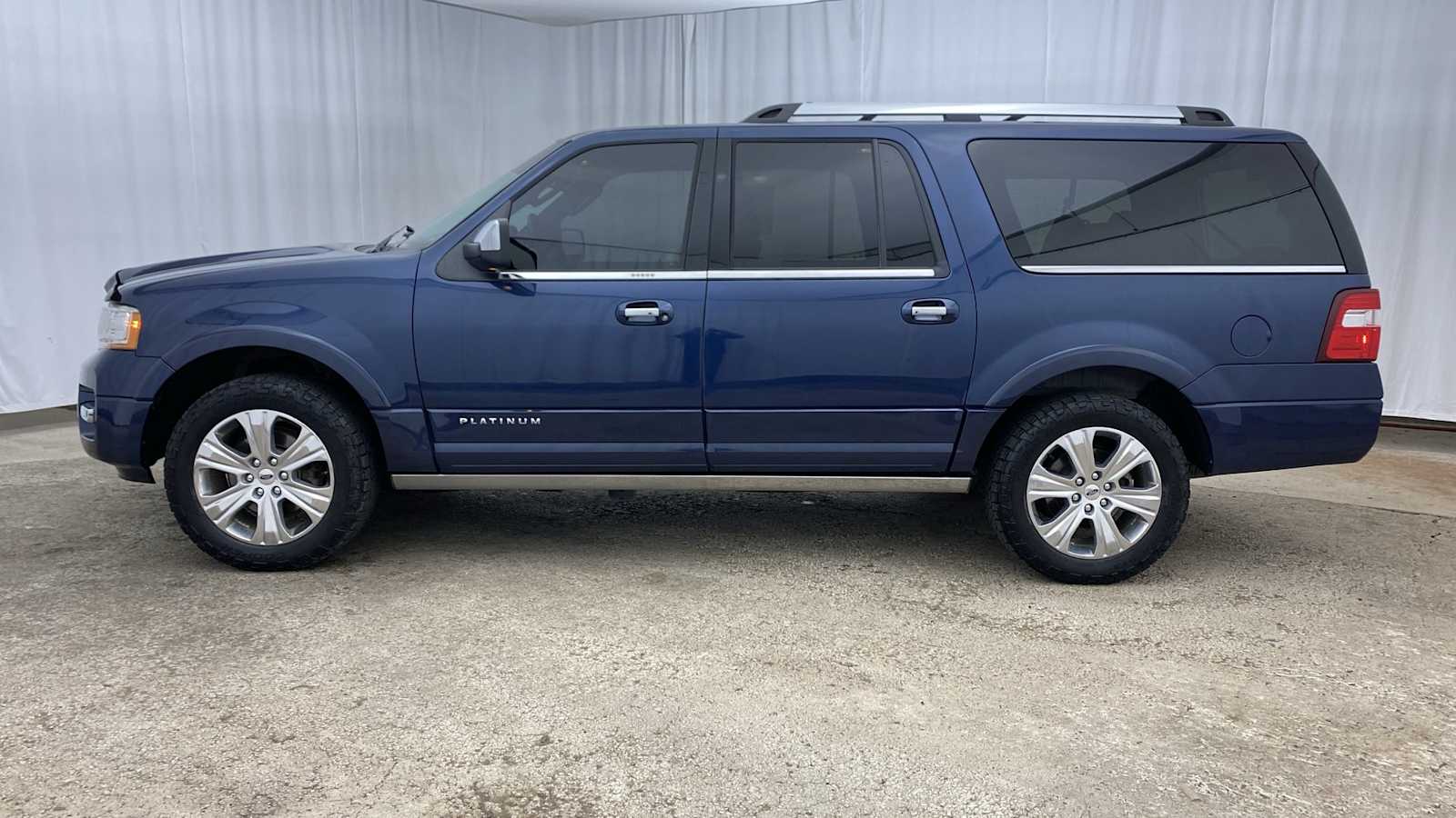 2016 Ford Expedition EL Platinum 34