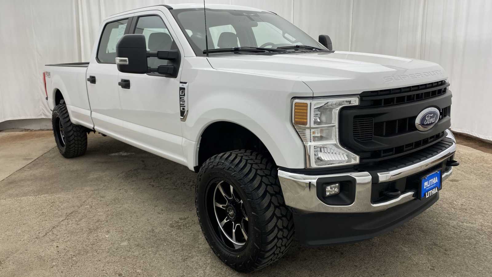 2022 Ford Super Duty F-350 SRW XL 4WD Crew Cab 8 Box 33