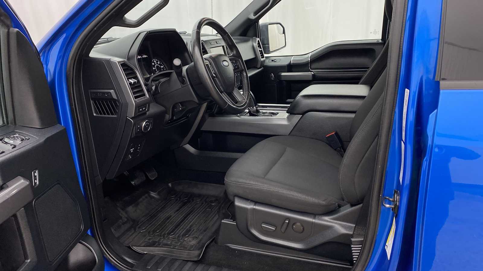 2020 Ford F-150 XLT 4WD SuperCrew 5.5 Box 2