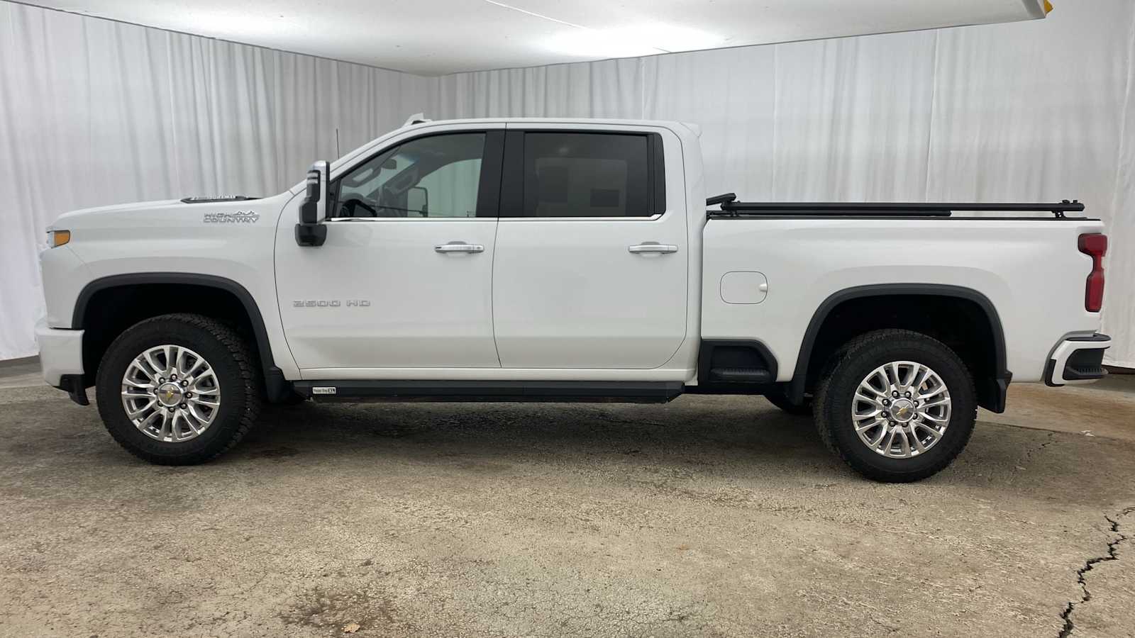 2021 Chevrolet Silverado 2500HD High Country 4WD Crew Cab 159 32