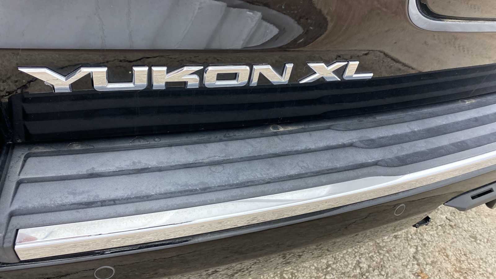 2016 GMC Yukon XL Denali 43