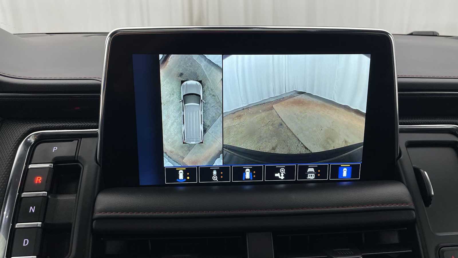 View vehicle photo 5