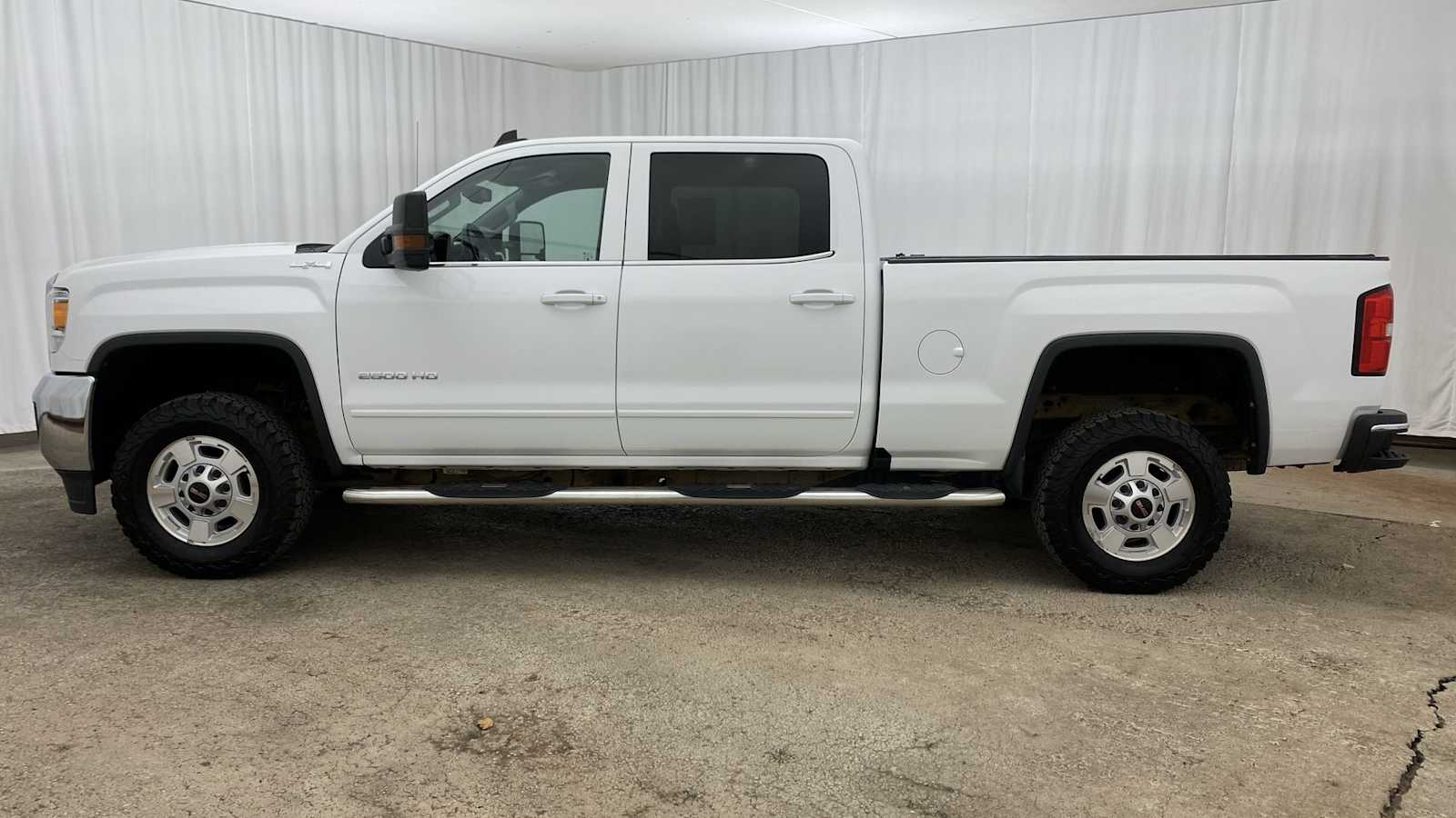 2017 GMC Sierra 2500HD SLE 30