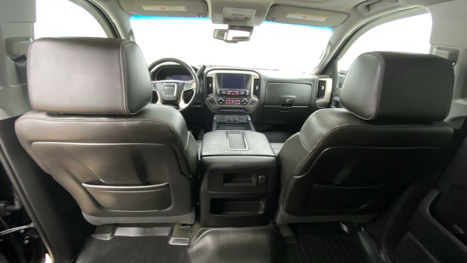 2015 GMC Sierra 3500HD Denali 4WD Crew Cab 167.7 25