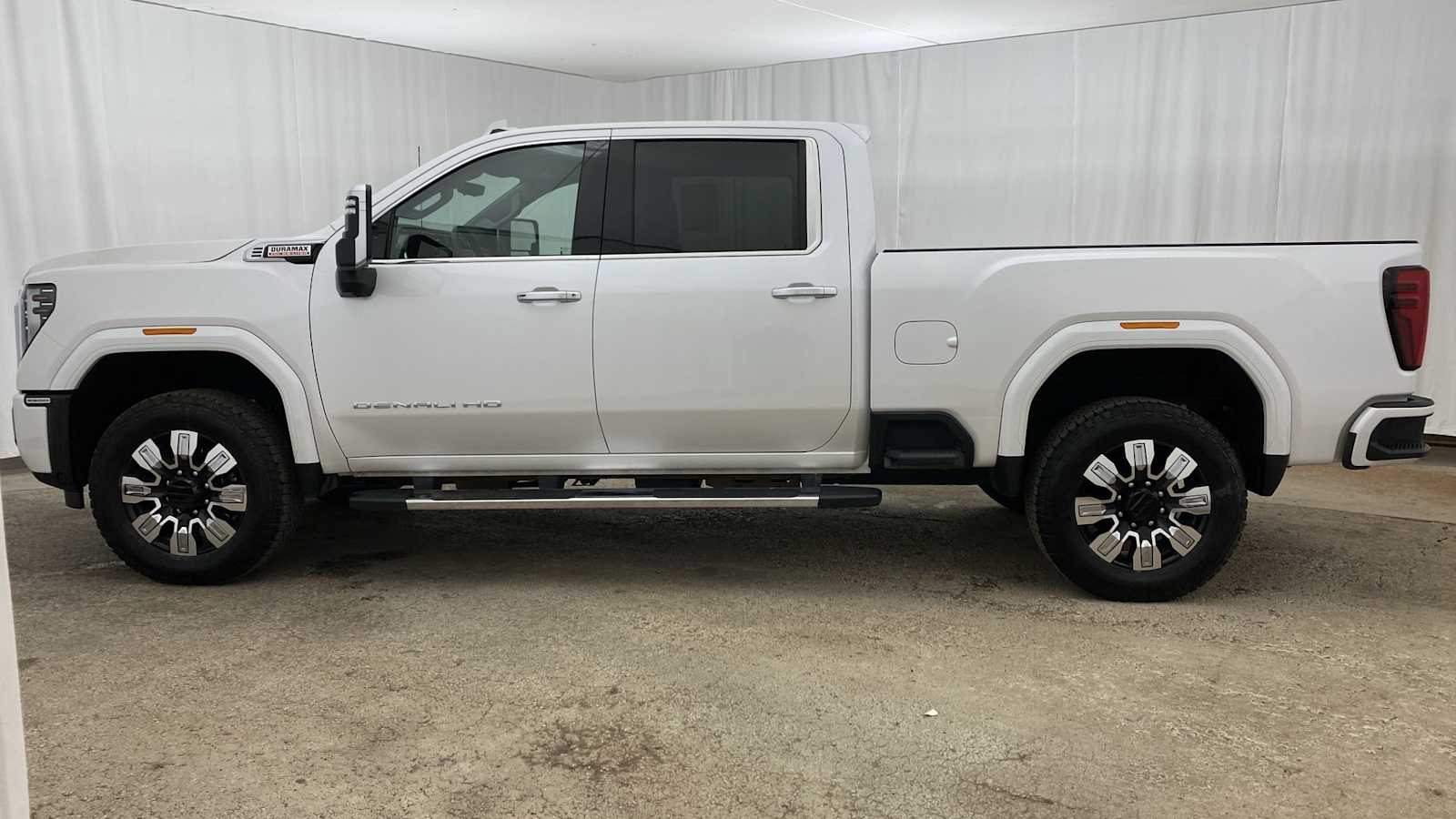 2024 GMC Sierra 2500HD Denali 4WD Crew Cab 159 32