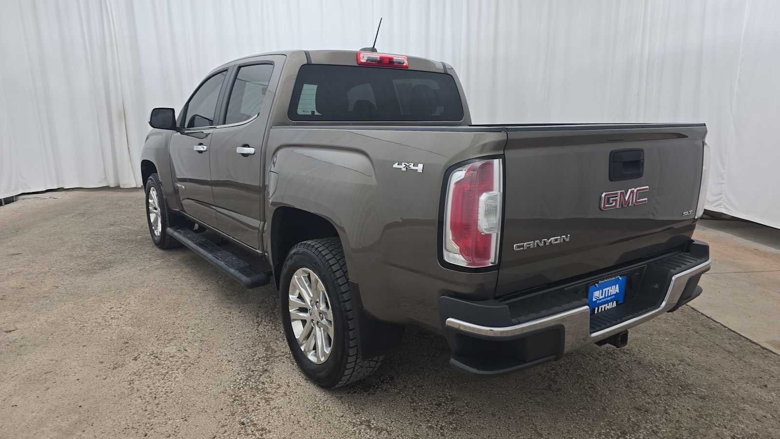 2015 GMC Canyon 4WD SLT Crew Cab 128.3 33