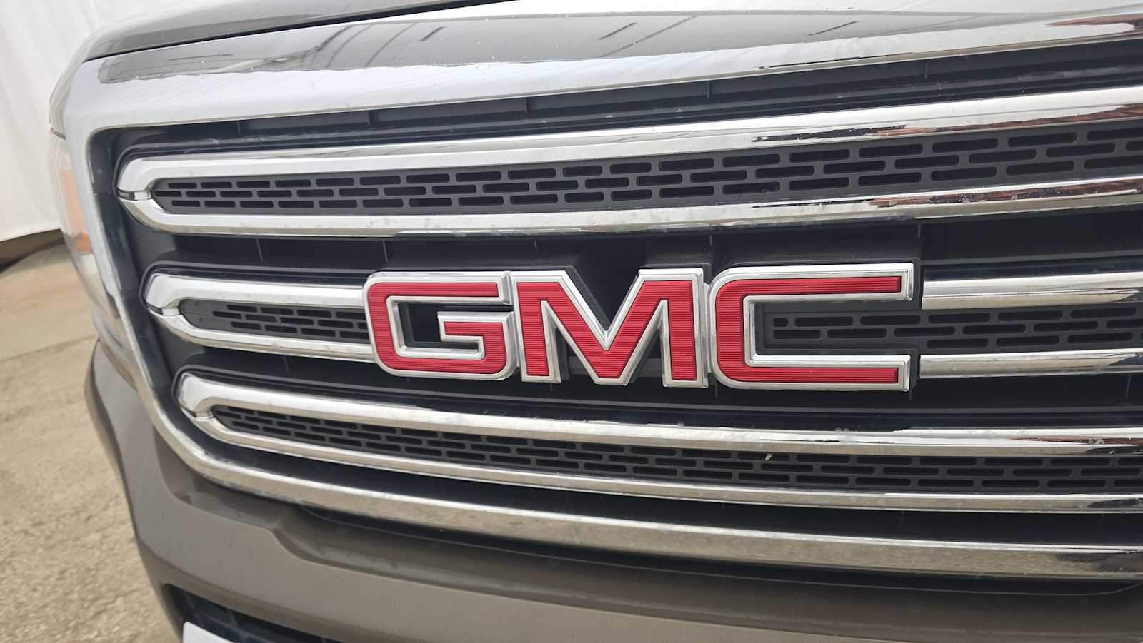 2015 GMC Canyon 4WD SLT Crew Cab 128.3 40