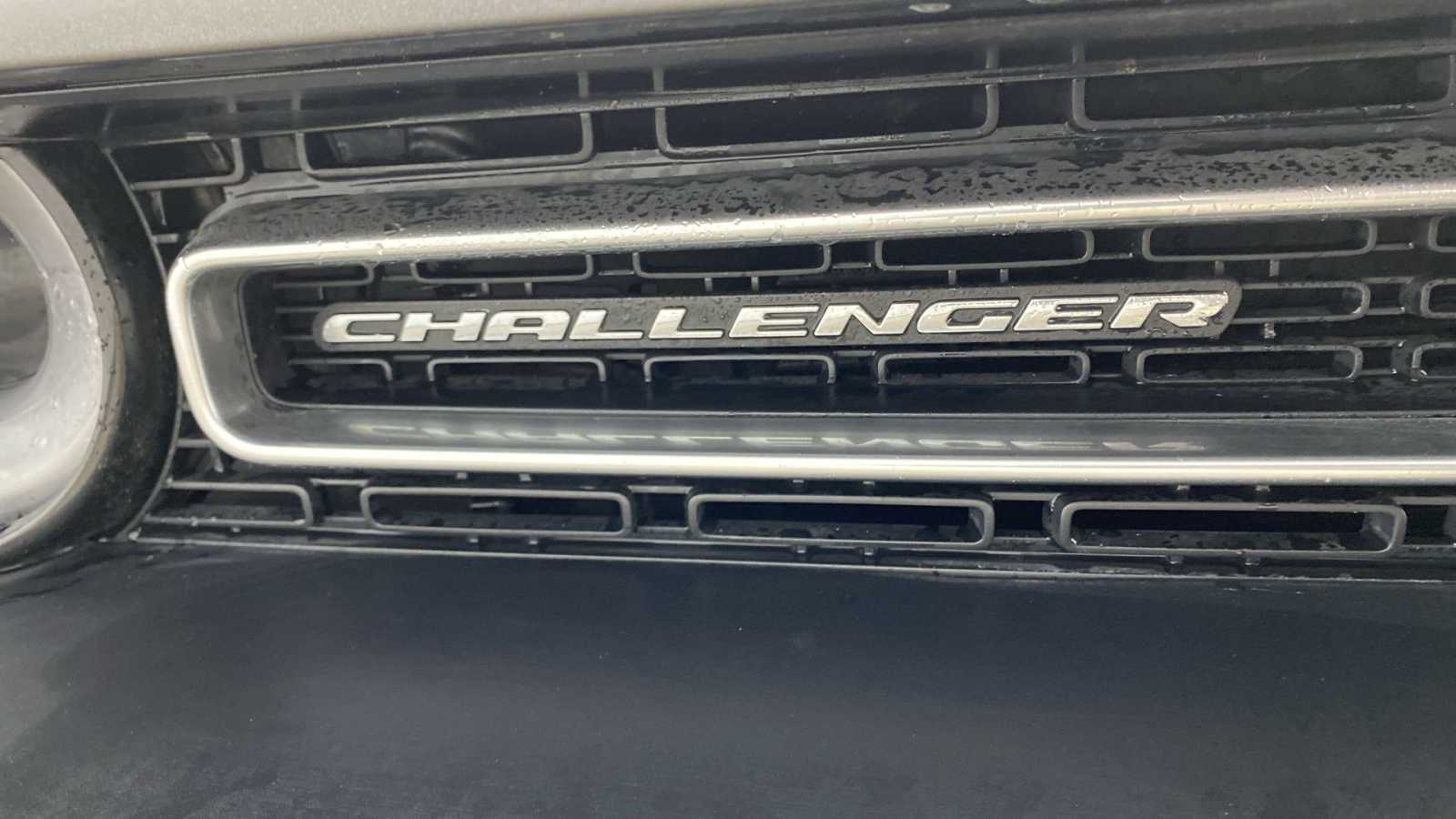 2021 Dodge Challenger SXT 11