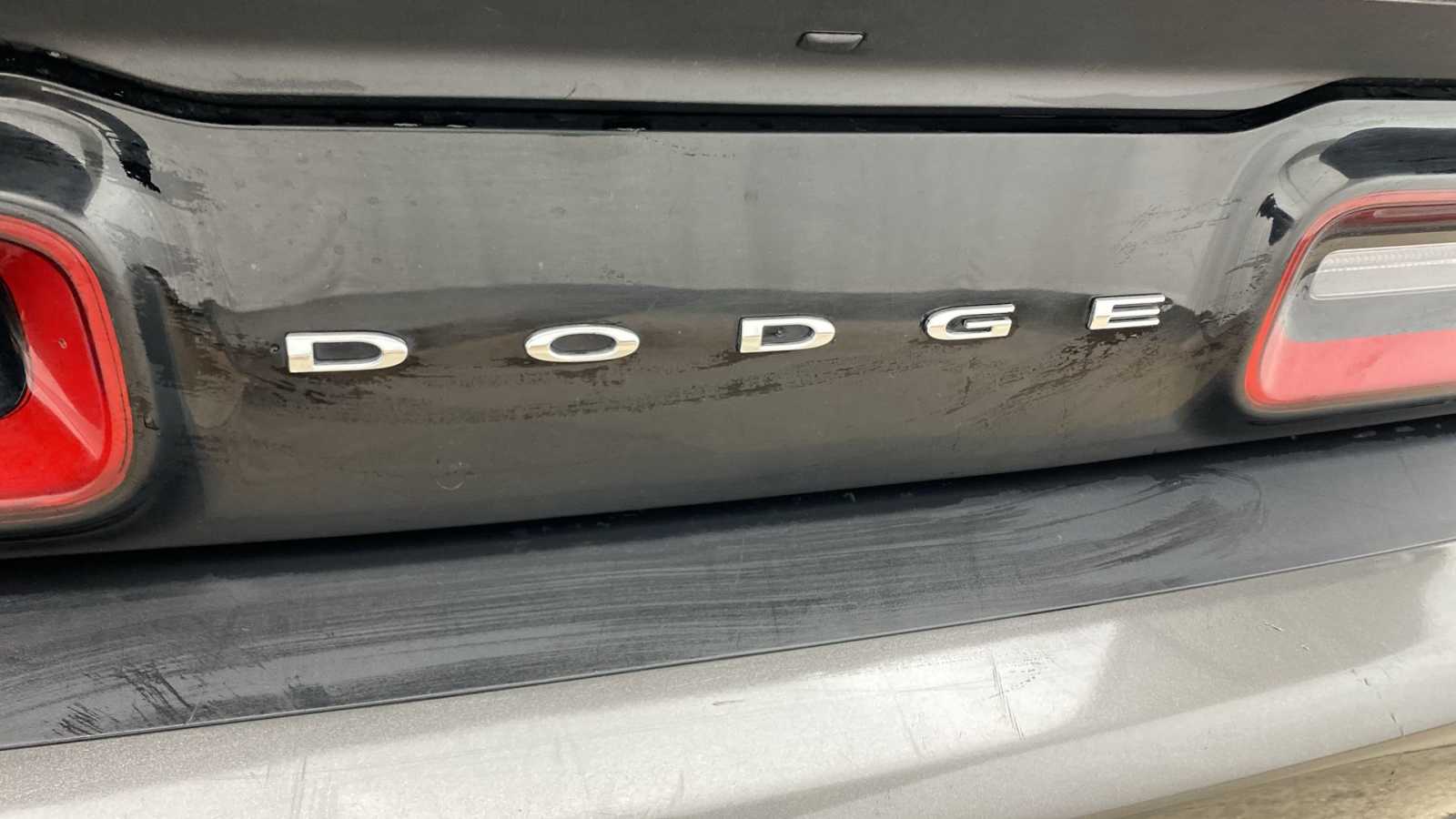 2021 Dodge Challenger SXT 10