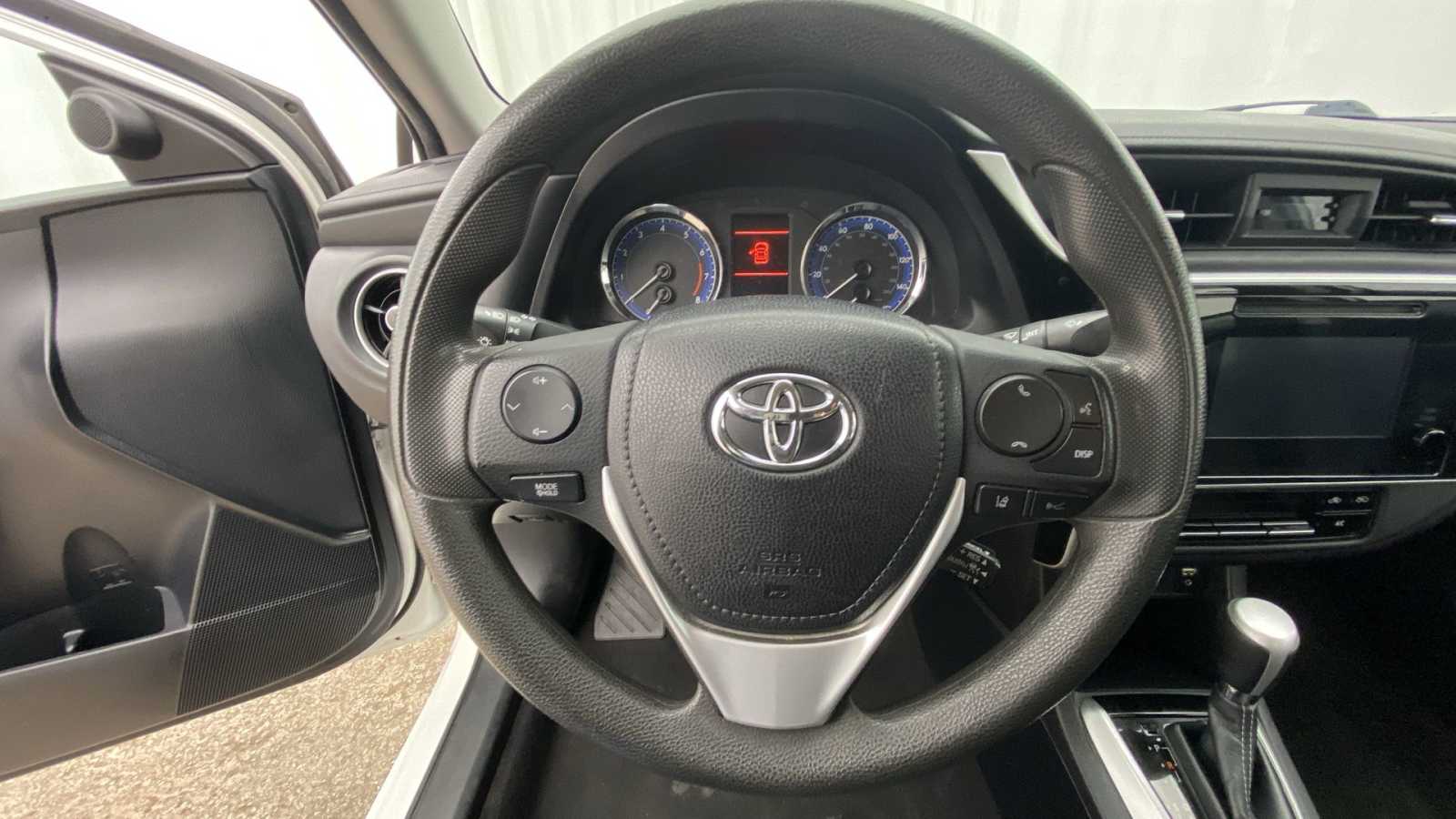 2019 Toyota Corolla L 11