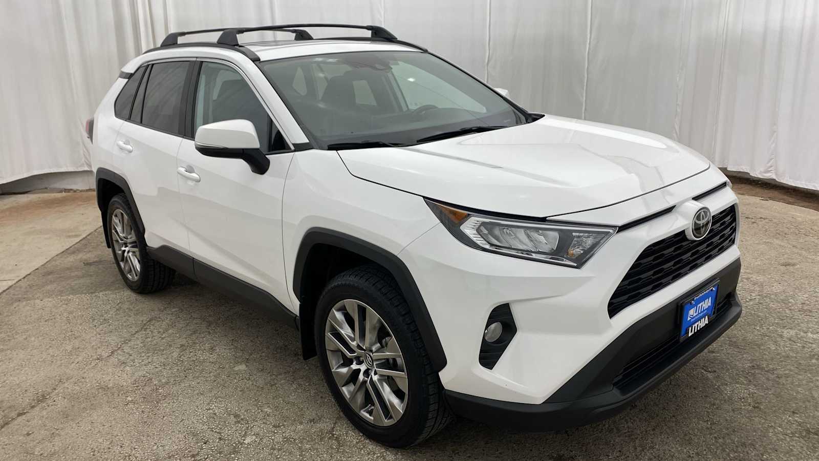 2019 Toyota RAV4 XLE 36