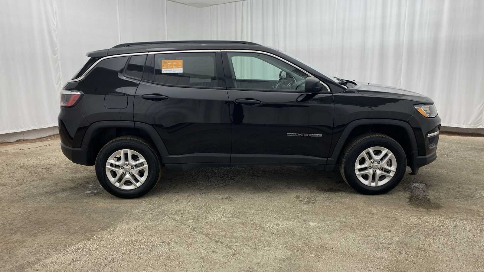 2021 Jeep Compass Sport 33