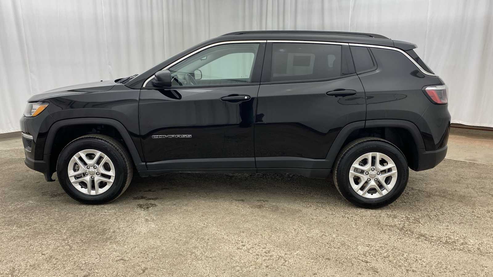 2021 Jeep Compass Sport 29